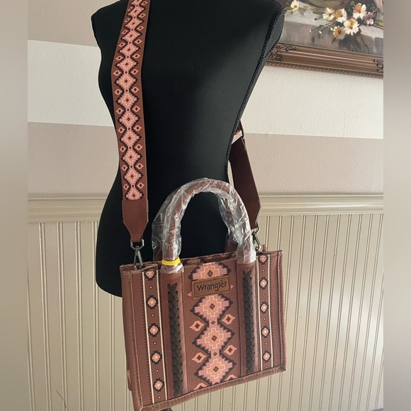 Wrangler Aztec Print Tote Bag - Brown & pink - Picture 1 of 14